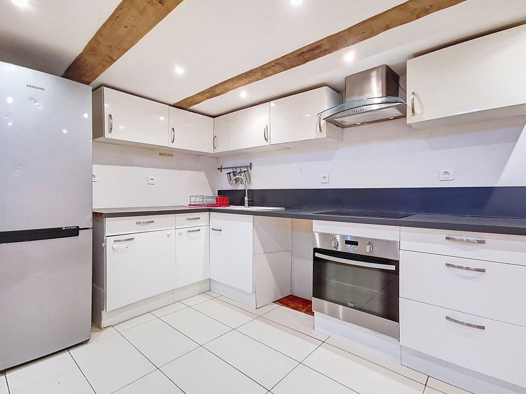 A vendre, appartement T2 bis avec mezzanine, Toulon centre ville, proche de la gare et de l'arsenal (83000)