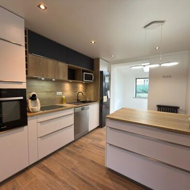 Maison 7 pièces 358765 €