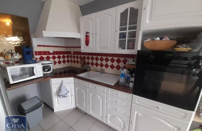 Location appartement 3 pièces 67 m² à Cholet (49300) — photo 2