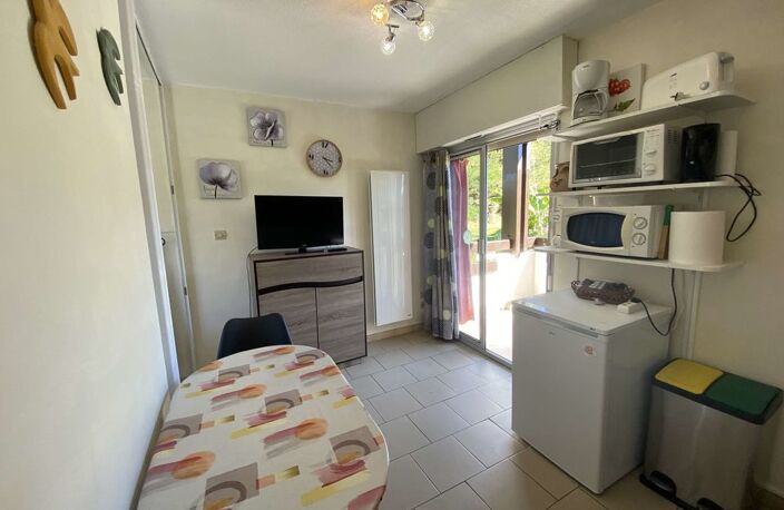 APPARTEMENT T 1 BIS DE 21 M2 AVEC TERRASSE COUVERTE 8.37 M2 — photo 3