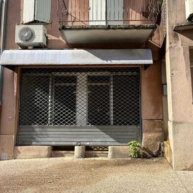 Commerce 2 pièces 446 €