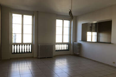 Appartement 3 pièces 690 €