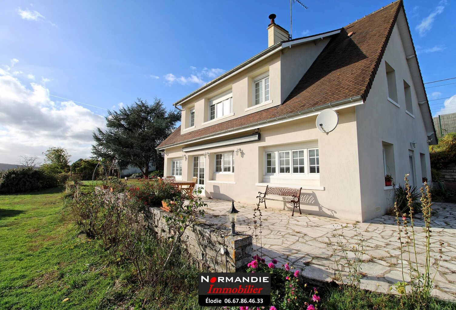 Spacieuse maison familiale F6 sur 2800 m² de terrain ST AUBIN LE — photo 1