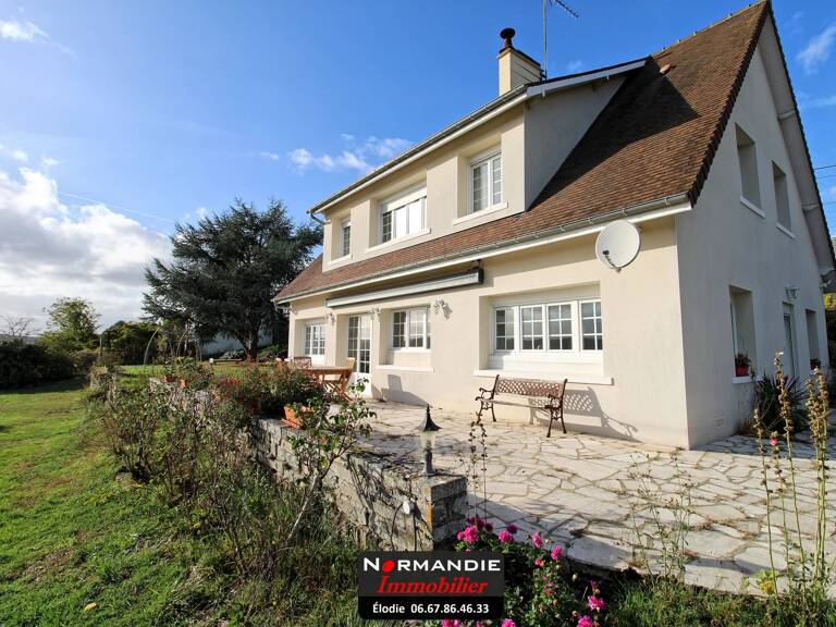 Spacieuse maison familiale F6 sur 2800 m² de terrain ST AUBIN LE — photo 1