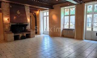 Immeuble  278 m² à vendre à Saint-Amour (39160)