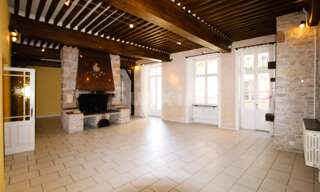 Immeuble  278 m² à vendre à Saint-Amour (39160)