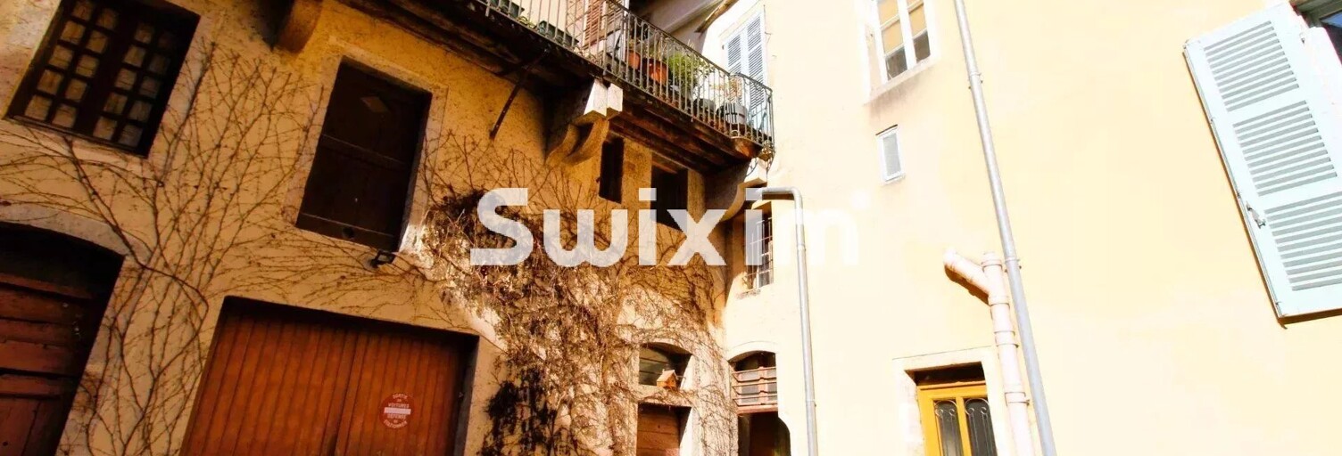 Immeuble  278 m² à vendre à Saint-Amour (39160)