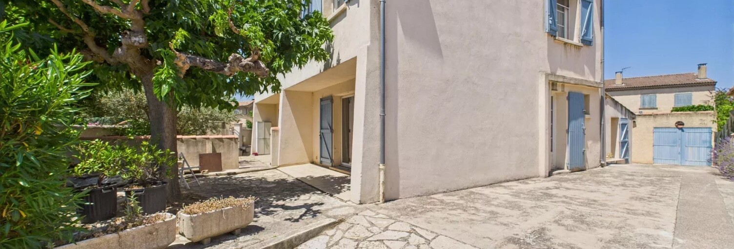 Maison 5 Pièces 94 m² à vendre à Grans (13450)