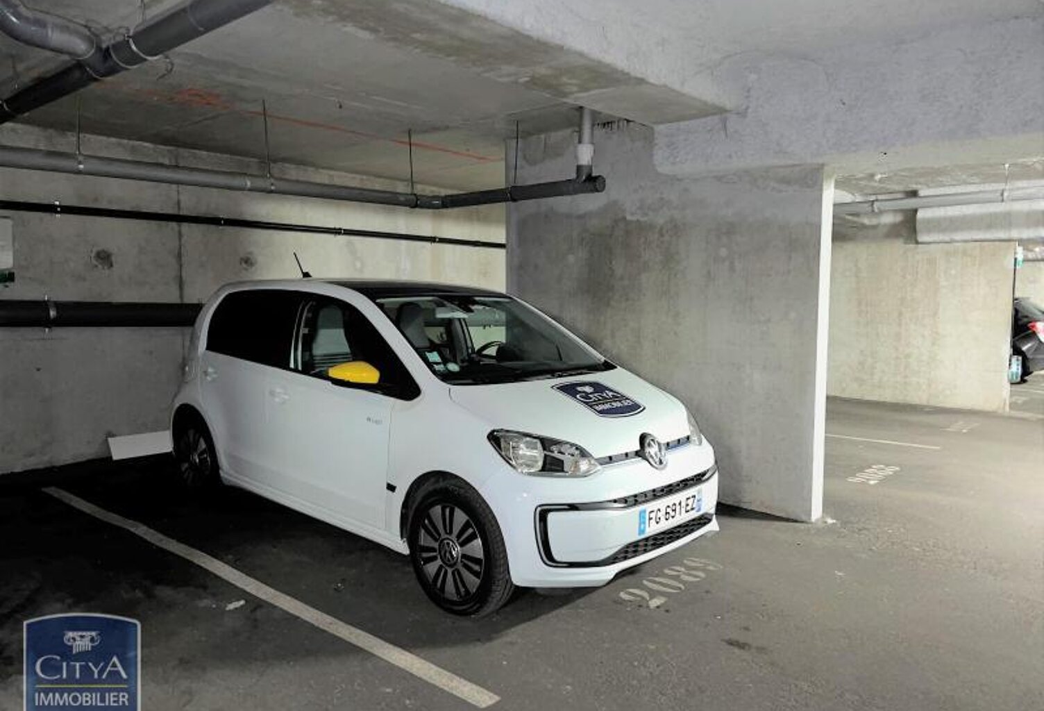 Location garage   à Tours (37000) — photo 1