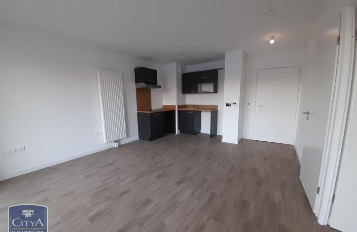 Location appartement 2 pièces 39 m² à Tours (37100) — photo 2