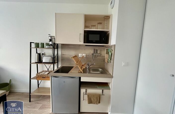 Location appartement 2 pièces 35 m² à Joué-lès-Tours (37300) — photo 3
