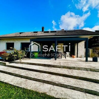 Maison 7 pièces 405600 €