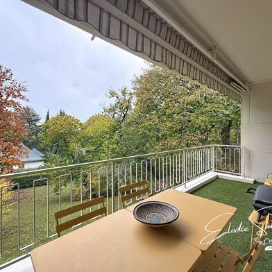 Appartement 4 pièces 303000 €