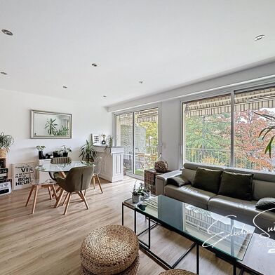 Appartement 4 pièces 303000 €