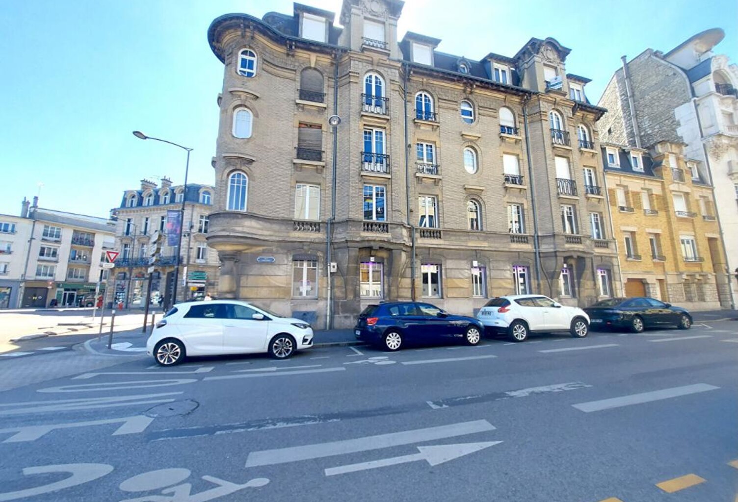 Vente appartement   Reims (51100) — photo 1