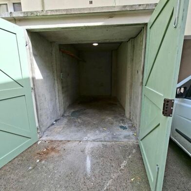 Garage  20000 €