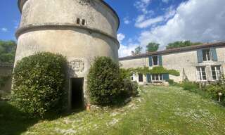 Maison 7 Pièces 281 m² à vendre à Mazeray (17400)