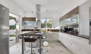 Appartement 5 Pièces 171 m² à vendre à Nice (06100)