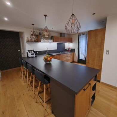 Maison 5 pièces 1150 €