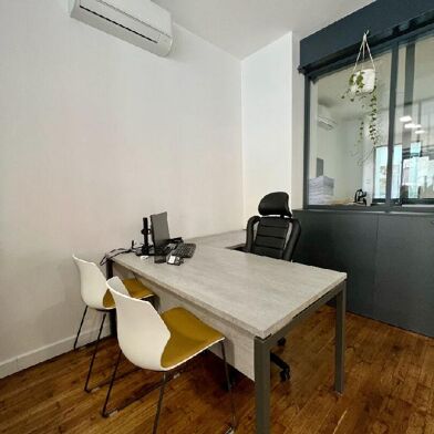 Commerce 2 pièces 630 €