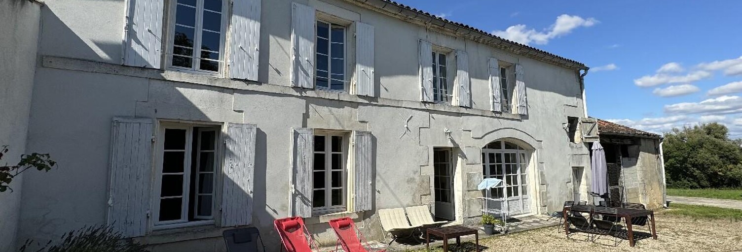 Maison 4 Pièces 120 m² à louer à Julienne (16200)