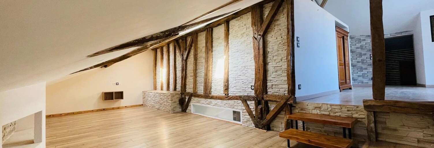 Maison 9 Pièces 261 m² à vendre à Sauveterre-de-Béarn (64390)