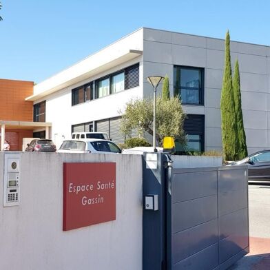 Commerce  570000 €