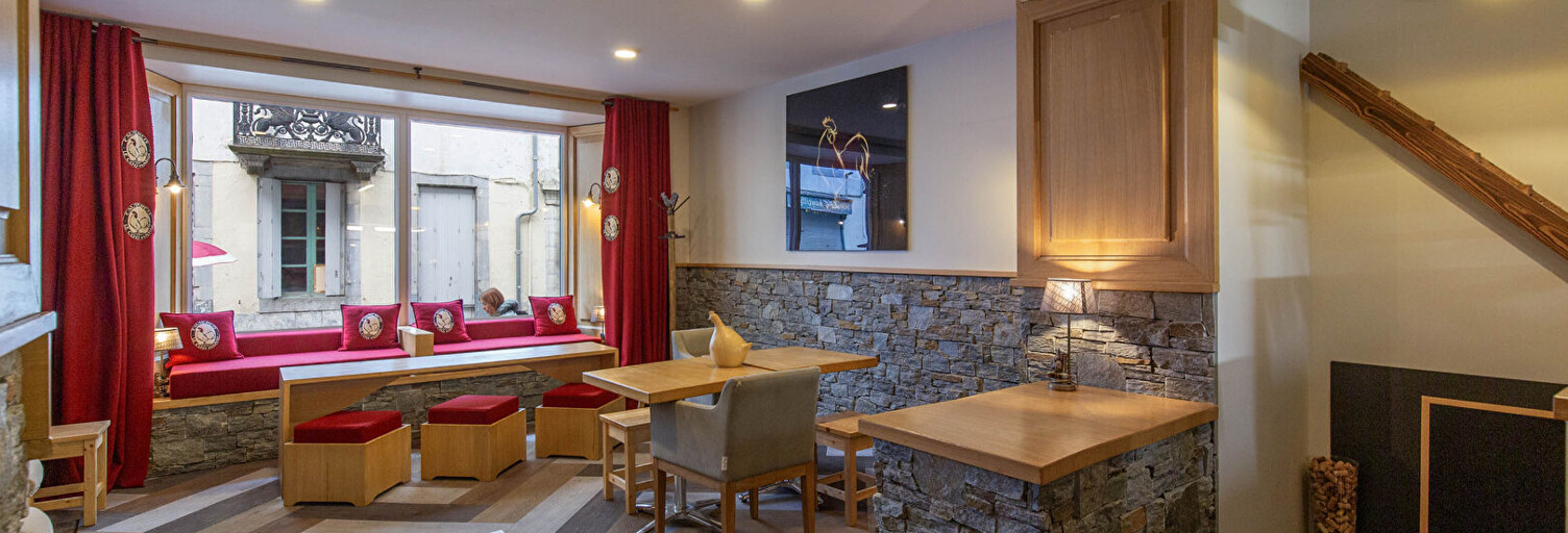 Commerce  84 m² à vendre à Cauterets (65110)