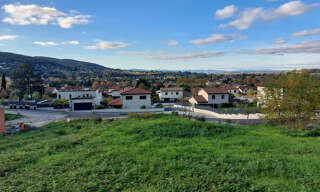Terrain  1192 m² à vendre à Fleurieu-sur-Saône (69250)