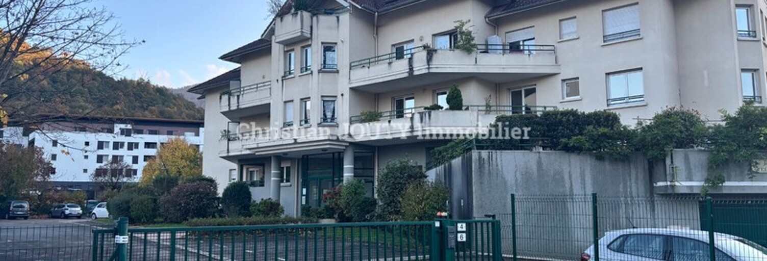 Garage   m² à louer à Gières (38610)