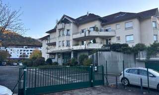 Garage   m² à louer à Gières (38610)