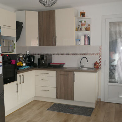 Appartement 4 pièces 267750 €