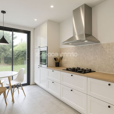 Maison 5 pièces 300000 €