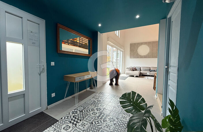 MAISON - 11 PIECES - 285M² - A VENDRE - NALLIERS — photo 3