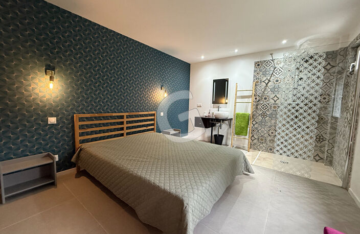 MAISON - 11 PIECES - 285M² - A VENDRE - NALLIERS — photo 4
