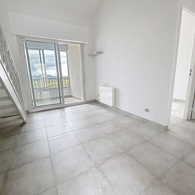 Appartement 2 pièces 148000 €