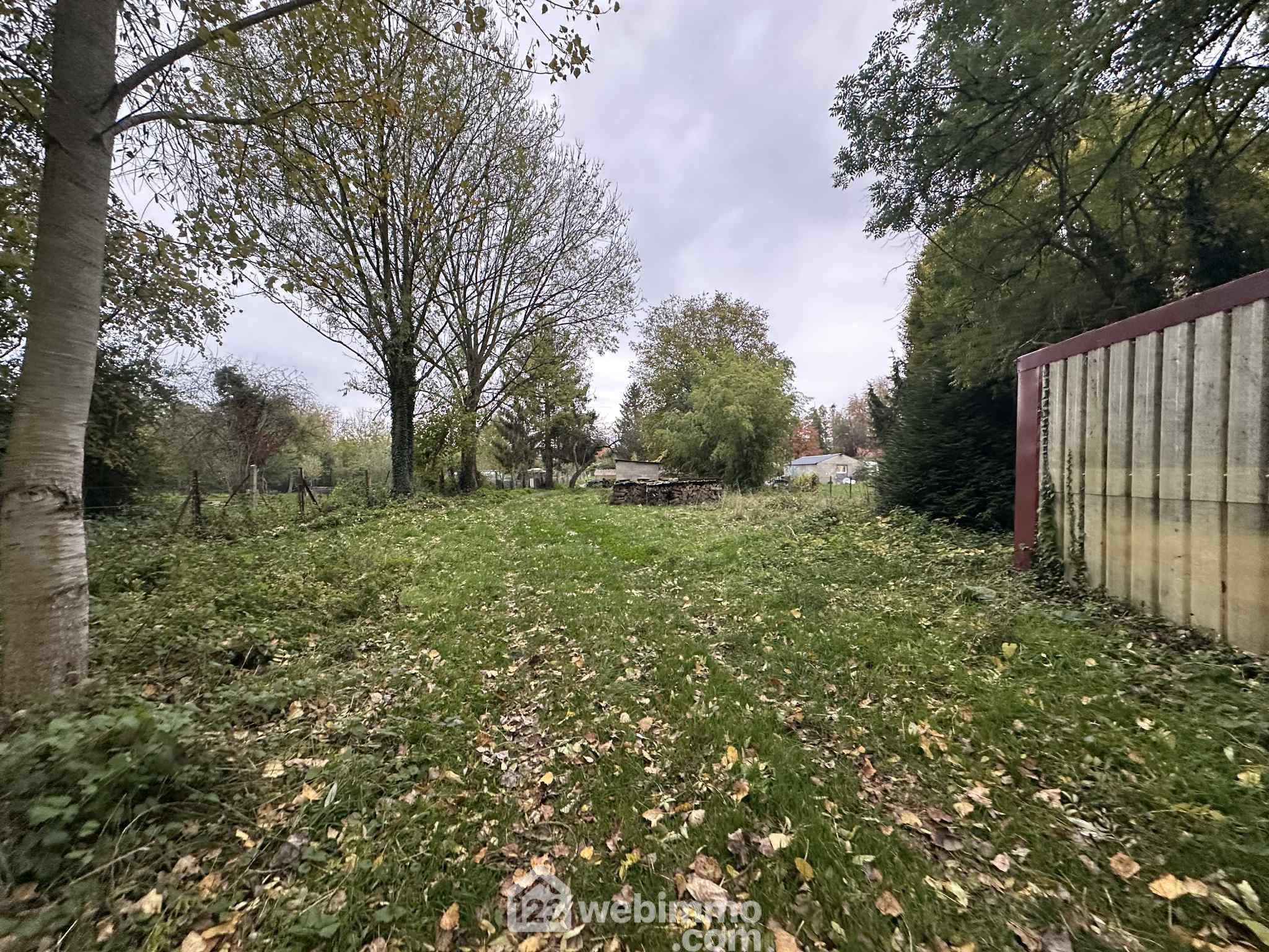 Photo Terrain de loisirs - 2174m² - Liesse-Notre-Dame image 3/4