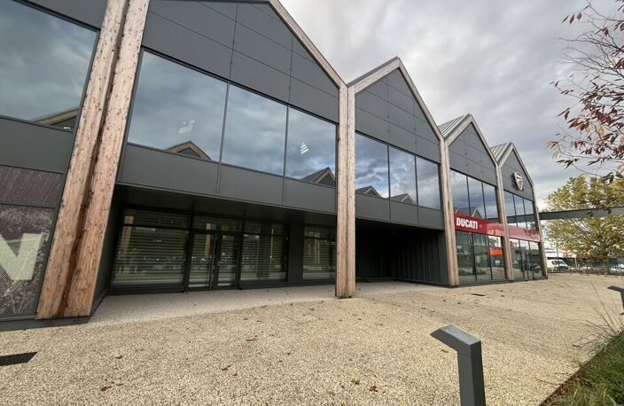 LOCAL COMMERCIAL à LOUER — photo 4