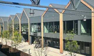 Commerce  443 m² à louer à Vénissieux (69200)