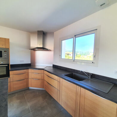 Maison 5 pièces 965 €