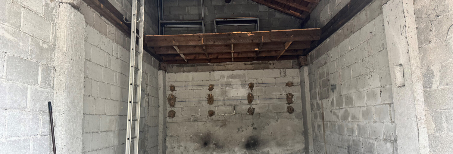 Local industriel  25 m² à louer à Villefranche-sur-Saône (69400)