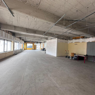 Commerce  315000 €