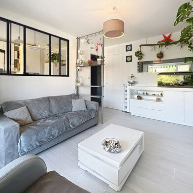 Appartement 2 pièces 235000 €