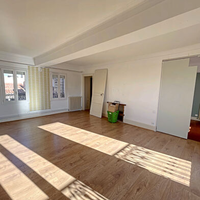 Appartement 5 pièces 1949 €