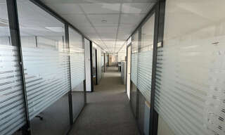 Bureau  892 m² à louer à Tours (37200)