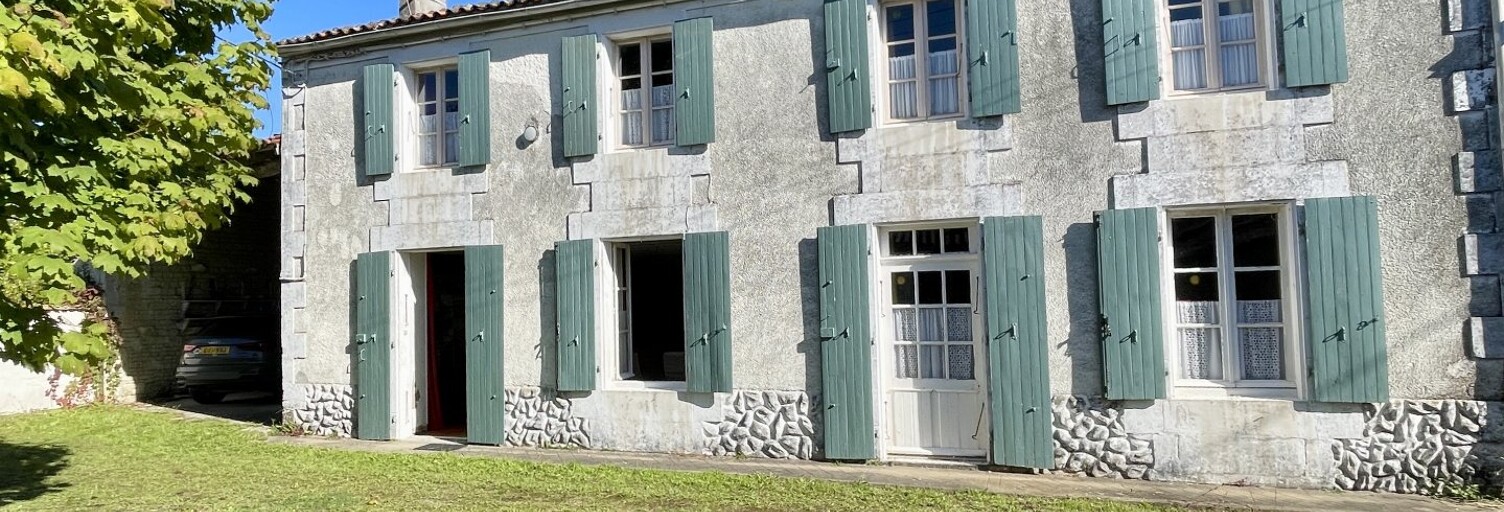 Maison 5 Pièces 143 m² à vendre à Dœuil-sur-le-Mignon (17330)