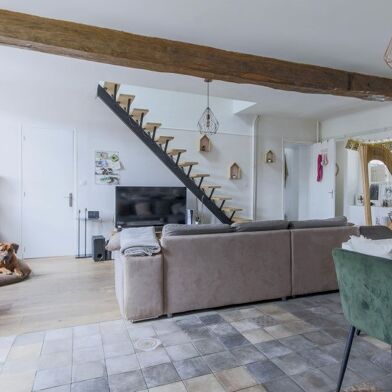 Appartement 4 pièces 240000 €