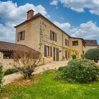 Maison 7 pièces 299900 €