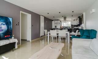 Maison 9 Pièces 220 m² à vendre à Pusignan (69330)