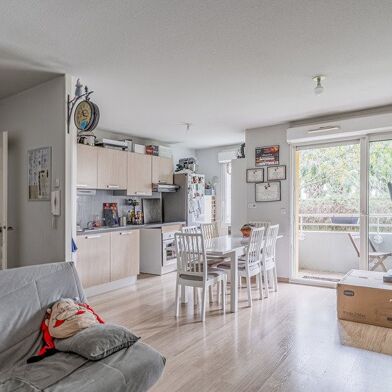 Appartement 3 pièces 244064 €